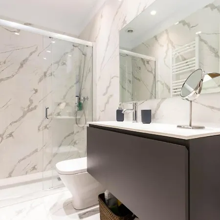 Luxury Guggenheim Museum Appartement Bilbao Buitenkant foto